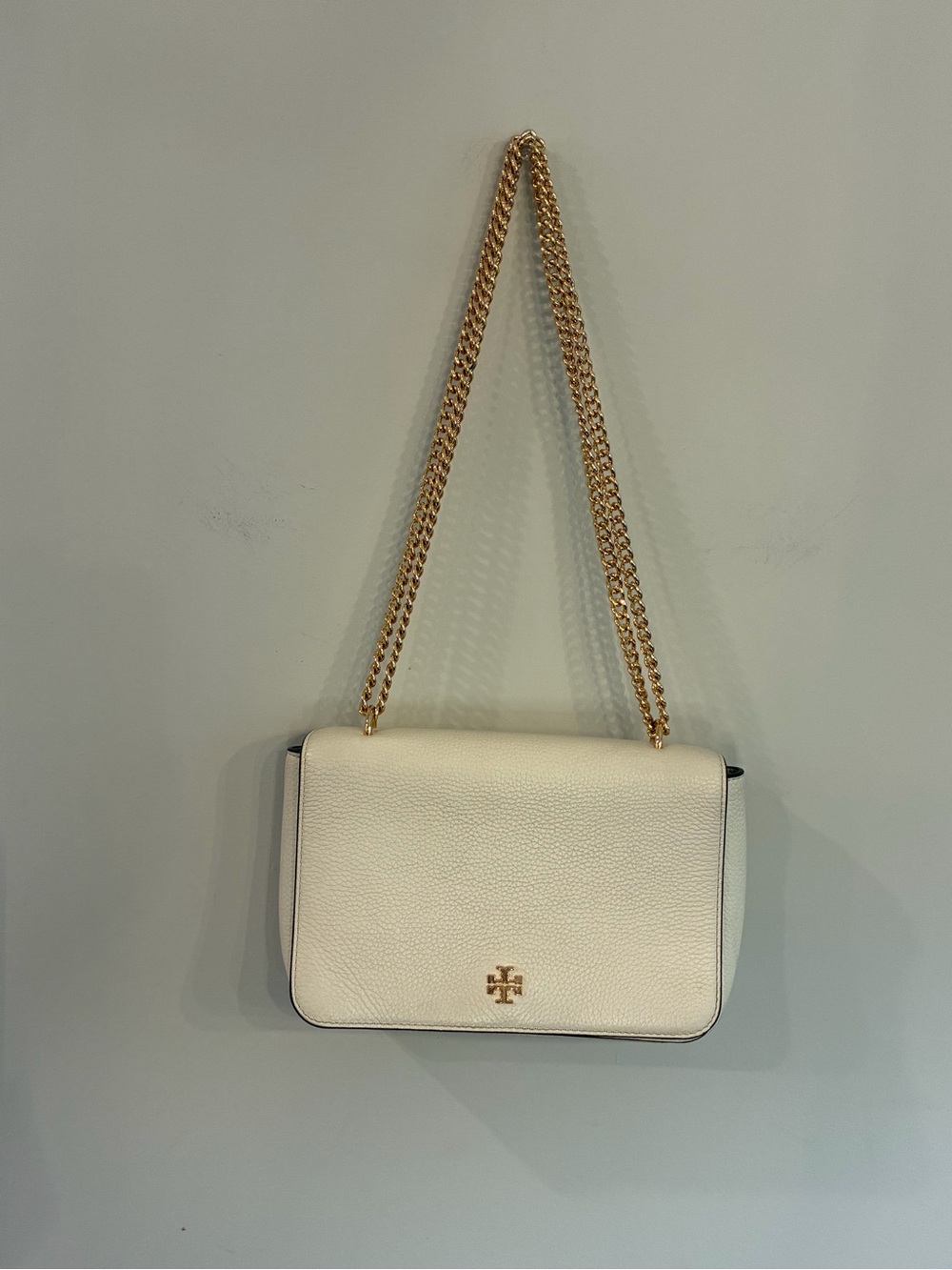 Tory Burch Cream Leather Shoulder Bag with Gold Chain